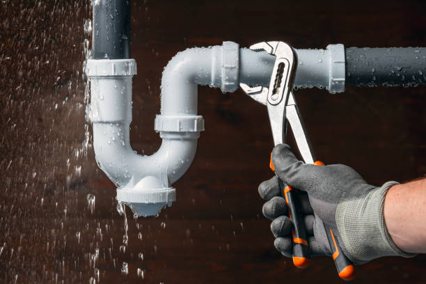 Professional Leak Detection technician working in Enterprise, OR